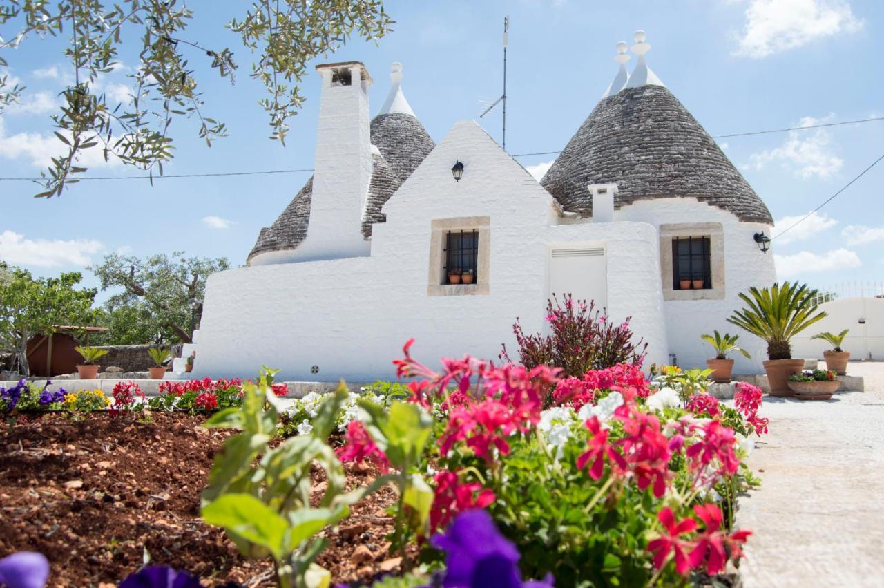 Il Trullo Pellegrini Villa Locorotondo Exterior photo